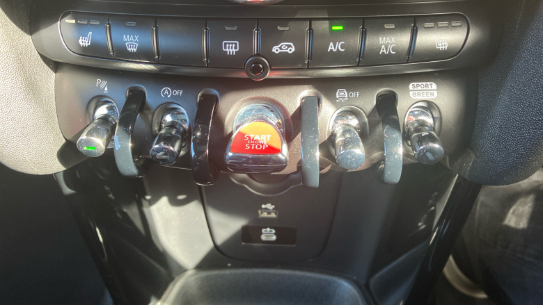 MINI Hatchback 2.0 John Cooper Works Premium 3dr Auto Petrol Hatchback